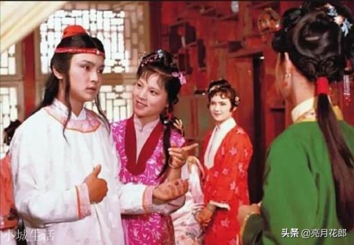 宝玉大婚后,袭人为何被撵?
