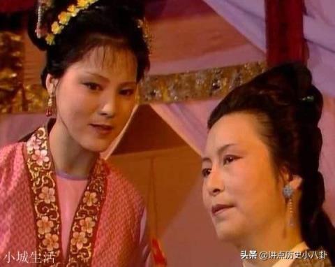 一直很喜欢袭人，觉得她很温柔，很细心。很善良。为什么有那么多人不喜欢袭人？为什么有人说是袭人害了晴雯？