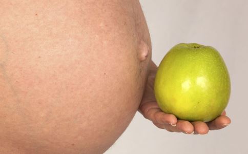 【碧根果的功效作用】孕妇吃碧根果好吗 补脑减压看得见