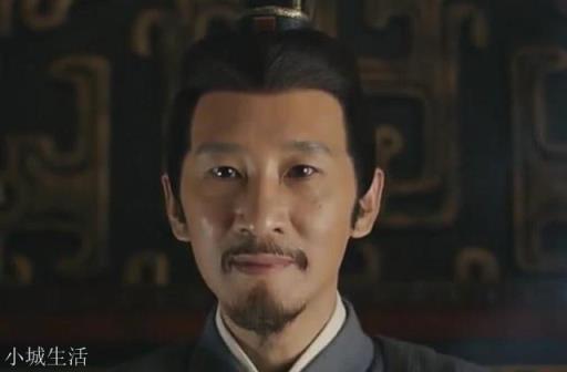 曹操称魏王，送荀彧一个空食盒是什么意思？