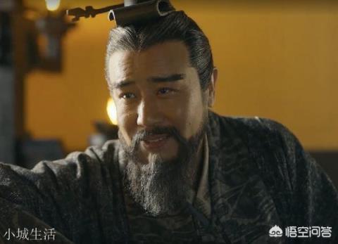 曹操称魏王，送荀彧一个空食盒是什么意思？