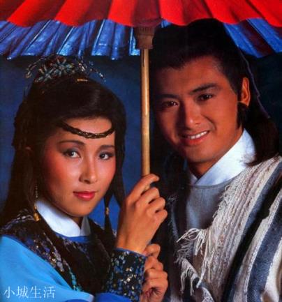 金庸先生的很多作品都有朝代设定,为什么有人说《笑傲江湖》就架空了时代呢?