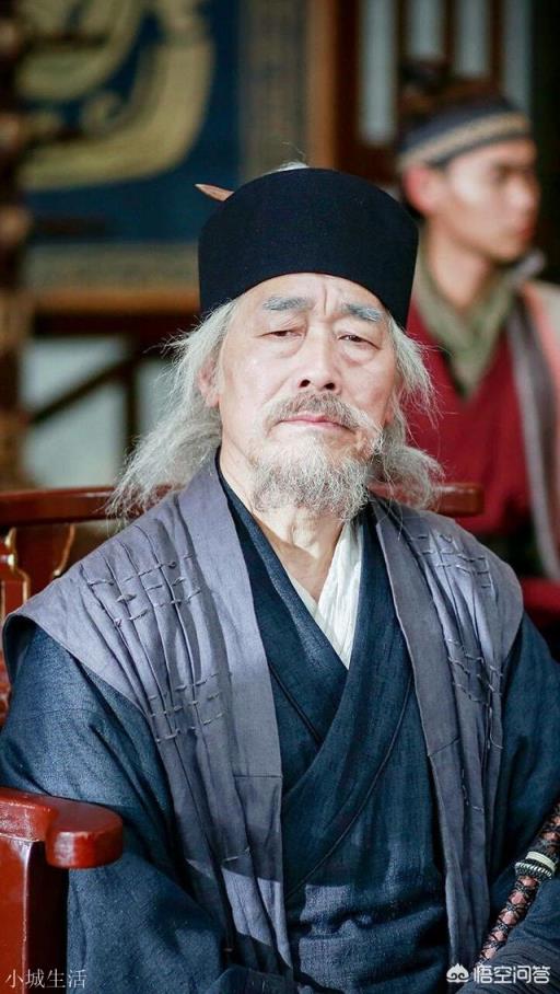 金庸先生的很多作品都有朝代设定，为什么有人说《笑傲江湖》就架空了时代呢？