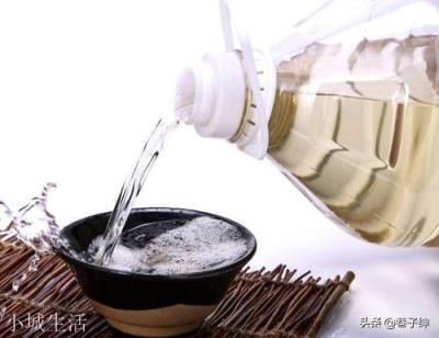 最近假酒事件频频发生,我们应该怎样防止自己买到假酒?