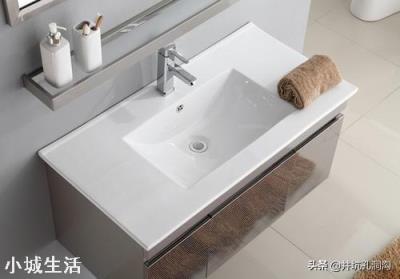 卫生间洗手盆台上盆和台下盆有什么区别?该如何选择?
