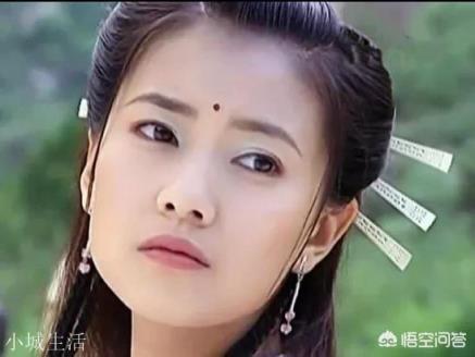 周芷若為什么在小島上不把趙敏殺了，只是傷害了她再把她丟進海里呢？