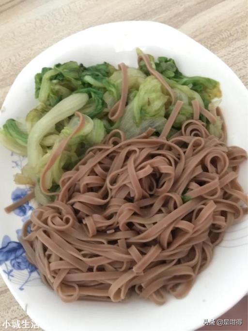 减肥一段时间后，发现自己的饭量减小了，口味也清淡了，这正常吗？