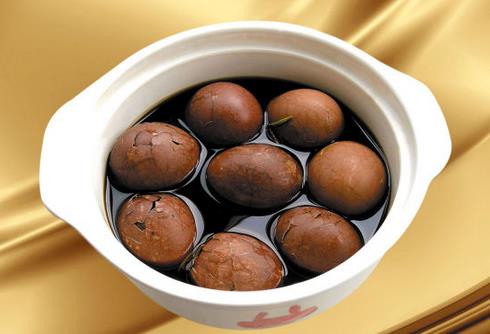 在家也享受風(fēng)味小吃 自制5款茶葉蛋