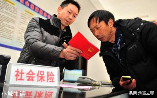 个人缴社保，缴哪个档次的划算？
