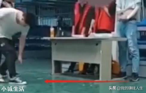 昆山电子厂扔工牌事件导致大量员工辞职,以后还会有人去应聘吗?