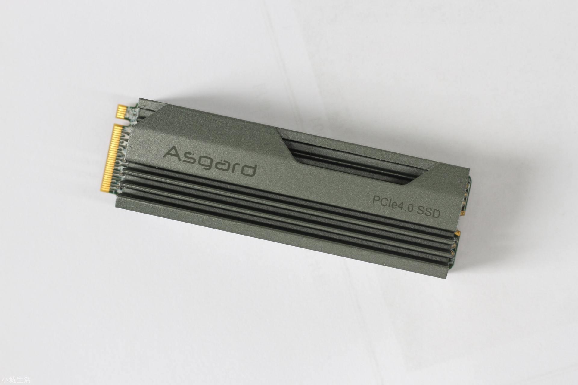 突破欧美垄断，国产芯片PCIe 4.0SSD硬盘上市，性能高端电脑飞起