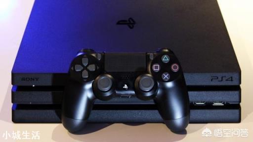 PS4游戏机和电脑哪个好？