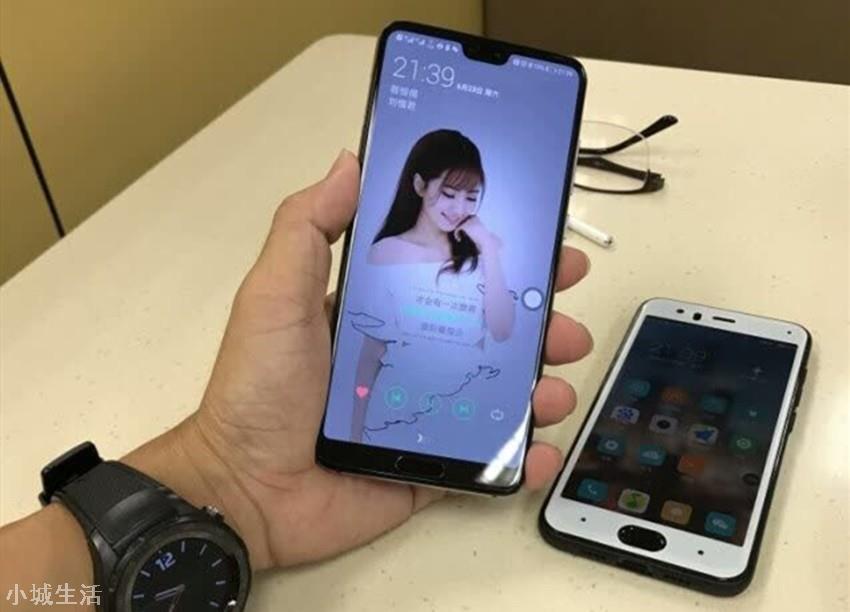 从3799跌至1207,鸿蒙系统+10nm麒麟芯片,网友:终于等到了