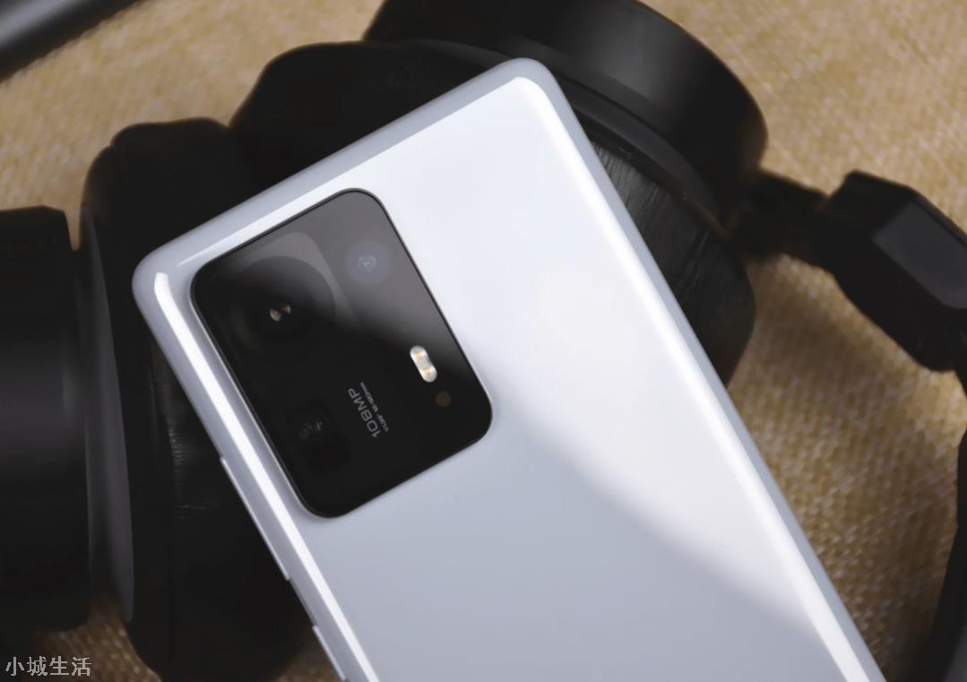 售价6299元仍供不应求，12GB+512GB，一天后再度开售或将快速售罄