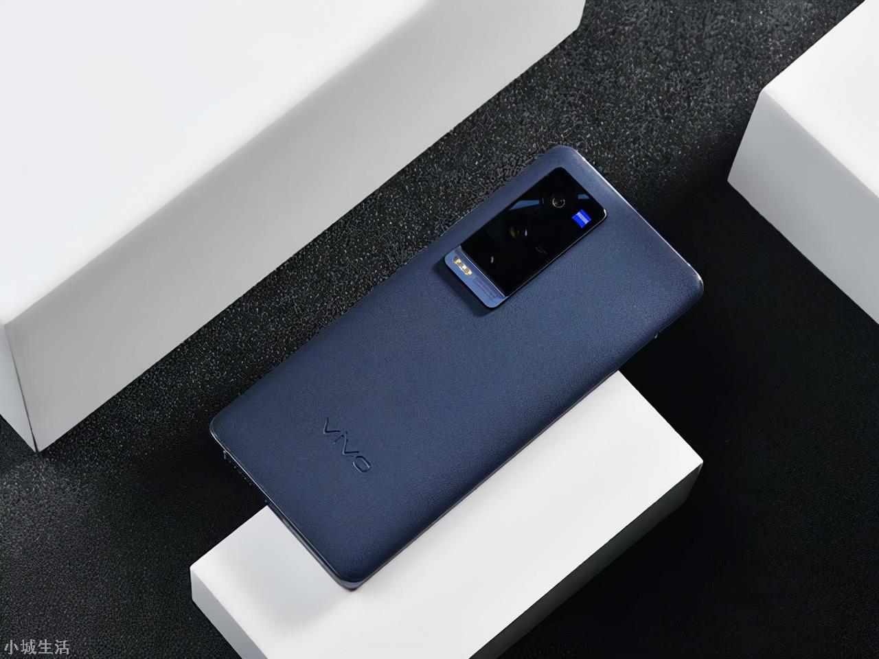 vivo X70定于9月9日亮相，天玑1200+120Hz，首发自研芯片