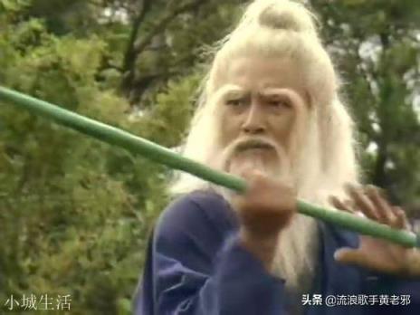 扫地僧曾评价降龙十八掌天下第一，为何洪七公却打不过王重阳？