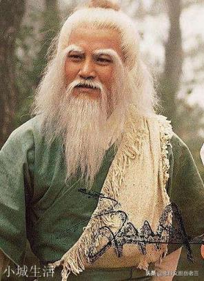 扫地僧曾评价降龙十八掌天下第一，为何洪七公却打不过王重阳？