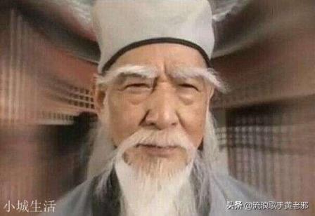 扫地僧曾评价降龙十八掌天下第一，为何洪七公却打不过王重阳？