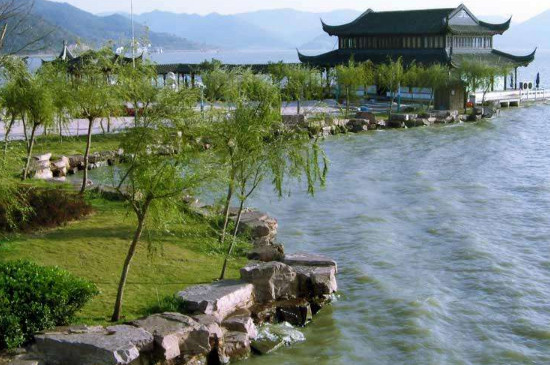 四方湖屬于哪個省