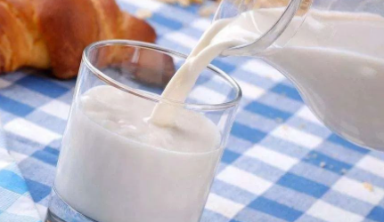 牛乳直接喝吗 牛奶和牛乳是一个东西吗