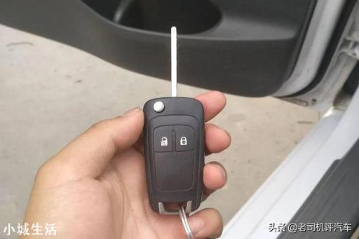 如何提前知道汽車鑰匙沒電了？