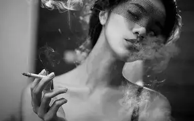 16句让人伤感心碎的个性签名 心碎的个性签名
