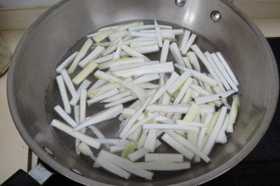 茭白需要煮几分钟