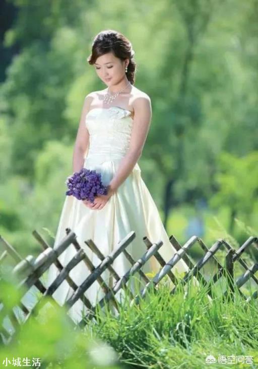 拍人像时选择定焦镜头和变焦镜头哪个好?为什么?