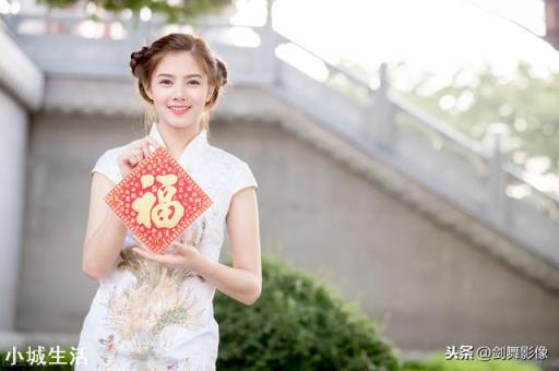 变焦镜头那么方便，为什么还要选择定焦镜头呢？