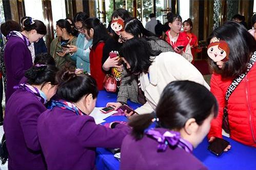 百佳玛丽亚首届钢琴艺术胎教音乐会奏响星城 聆听爱之声