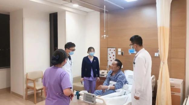 综合外科晚夜间医护团队共同查房 合肥京东方医院怎么去