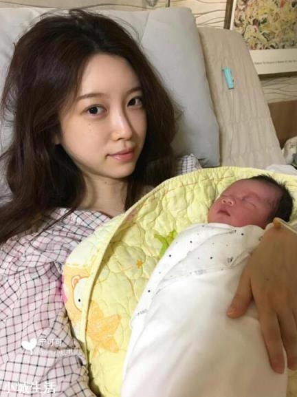 郑州地铁死亡14人，其中女性11人，为什么死亡人中女性居多？