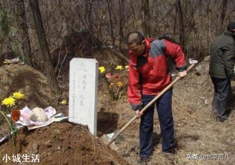 清明节将至，农村人今年还能扫墓祭祖吗？