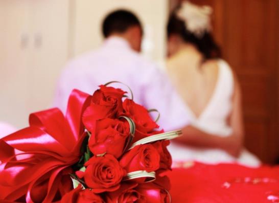 結(jié)婚為什么不能半路下車？為什么結(jié)婚被綁在電線桿上？