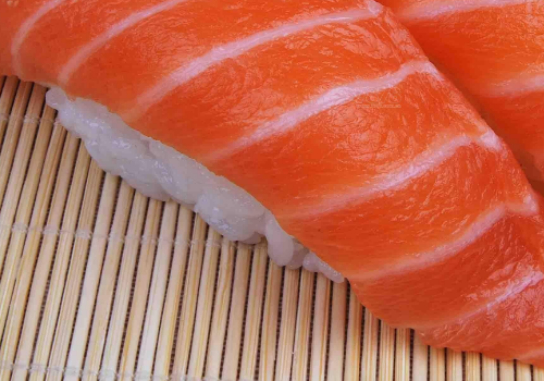 三文鱼解冻后可以生吃吗 冰鲜和冷冻的区别