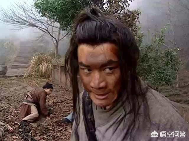 很多人都說武松梁山刀法第一，武松和林沖比武，誰更勝一籌？