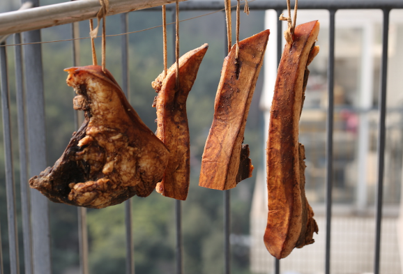 腊肉可以怎么吃 晒的腊肉被猫咬了还能吃吗