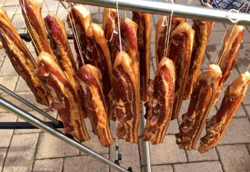 腊肉可以怎么吃 晒的腊肉被猫咬了还能吃吗
