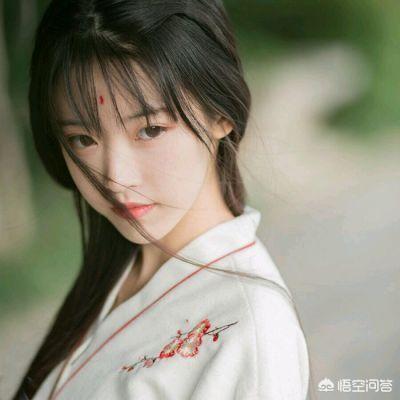 如何用“女儿情意”来写一首藏头诗？
