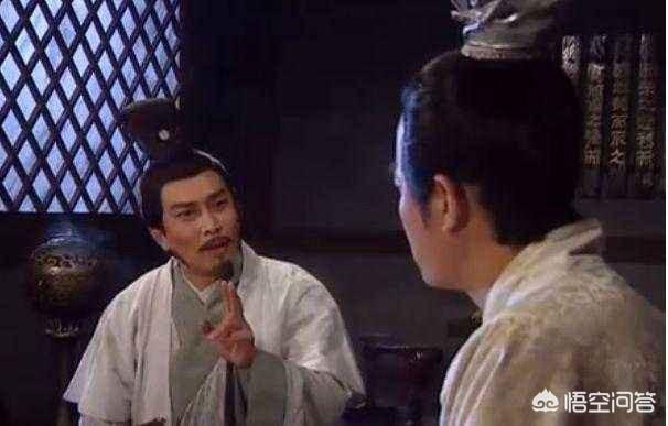 如何以“傾城佳麗”四個字作一首藏頭詩？