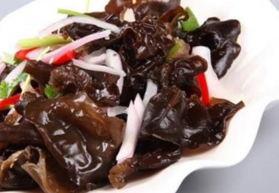 运动对养肤有影响 多吃含抗氧化物食物能改善皮肤