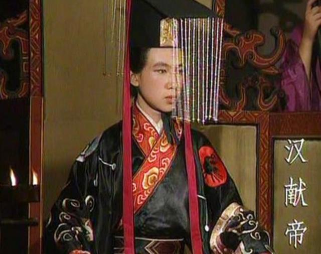 曹操手里有天子,刘备就说曹操篡汉,那曹操为什么要天子?