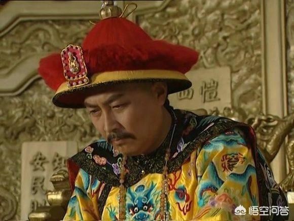 《雍正王朝》雍正继位初期，十阿哥朝堂之上丑态百出，雍正帝为何要忍？