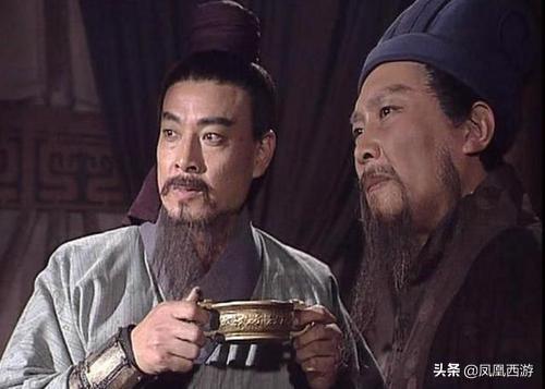 《三国演义》中，马谡为什么把身家性命都不顾非要去守街亭？