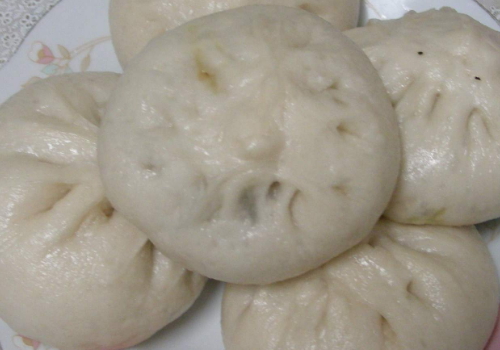 一斤面粉可以做多少個包子 萵筍葉能蒸包子吃嗎
