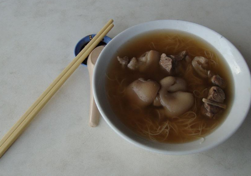八珍湯脾胃虛寒的人能喝嗎 經(jīng)期可以喝嗎