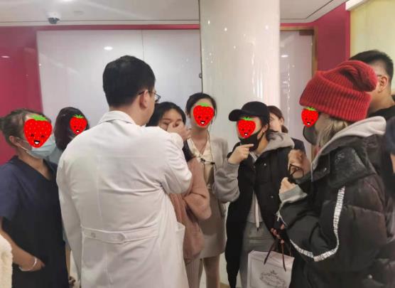 上海联合丽格范荣杰院长“原生范ins美学鼻综合”正式发布,演绎自然美鼻新潮流!