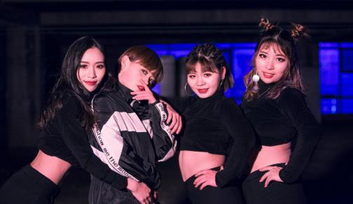爵士舞包括韩舞吗？成人学爵士舞每天都要练吗