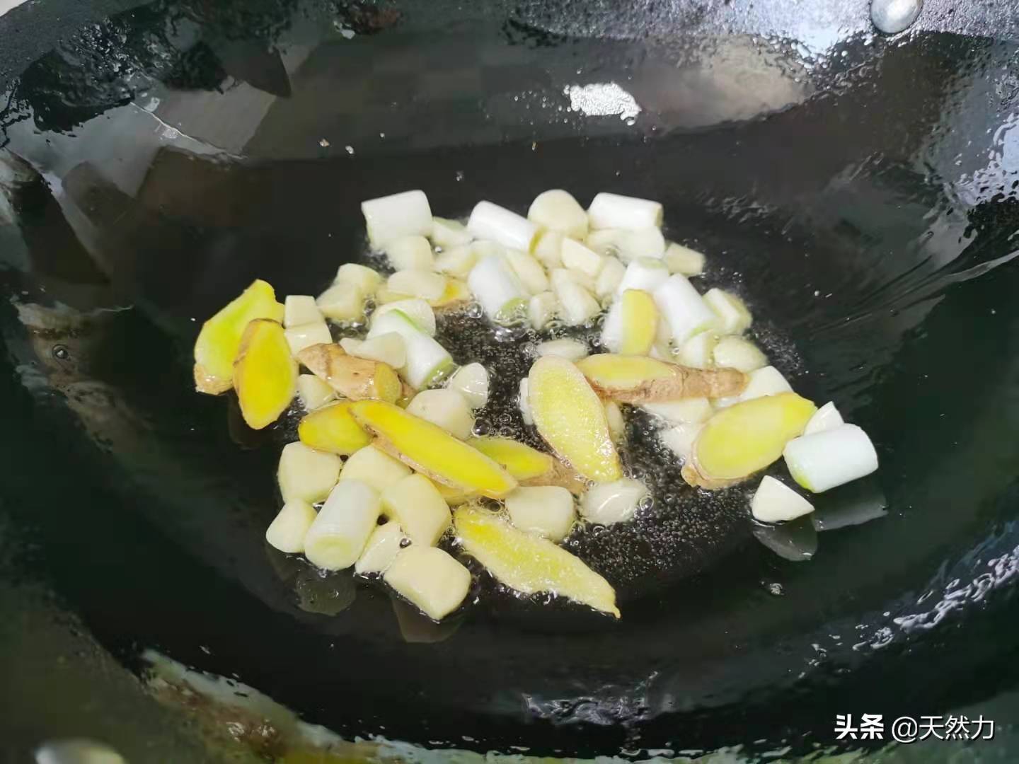 炒鸡简单又好吃的正确做法 炒鸡的做法大全