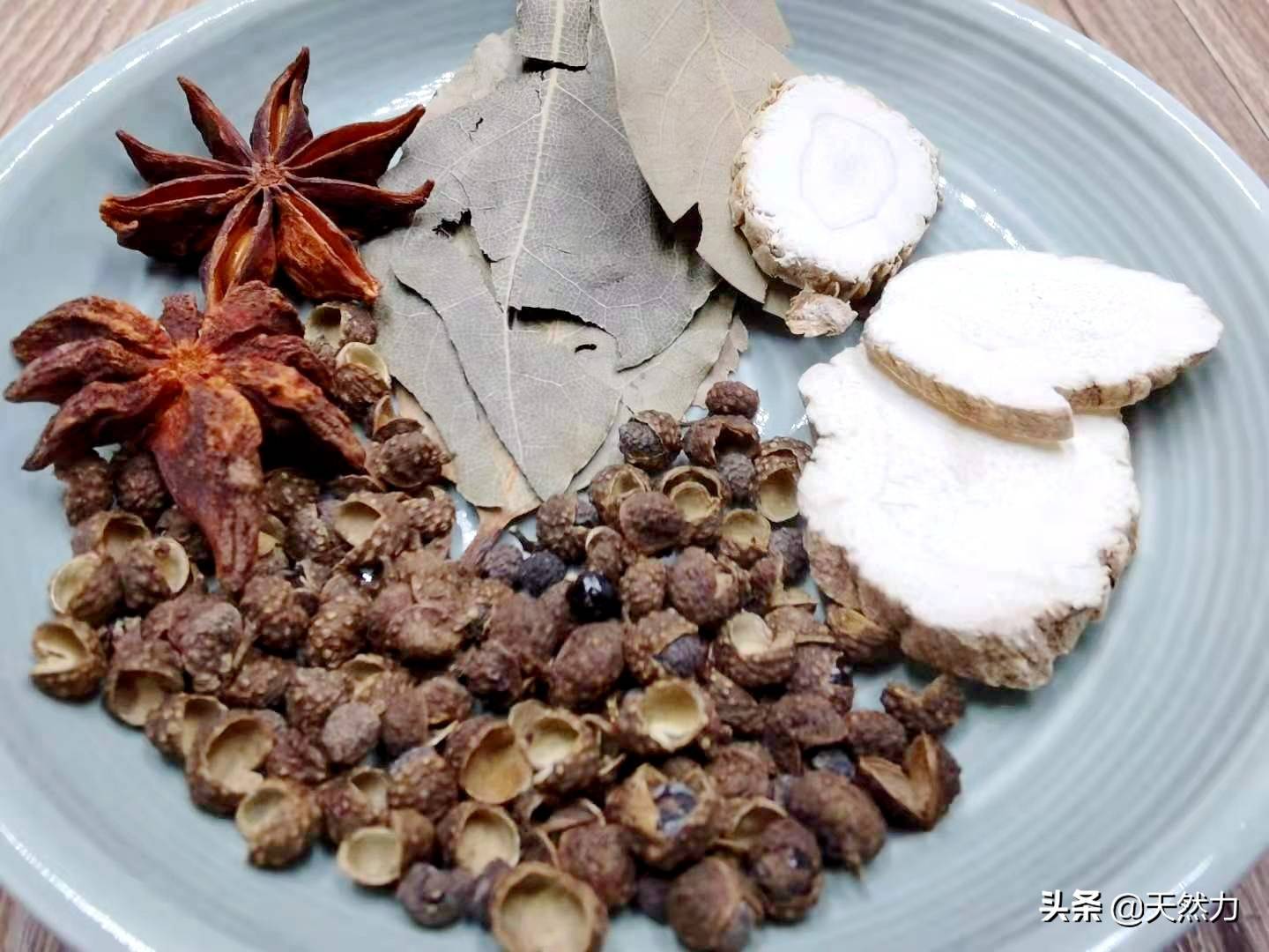 炒鸡简单又好吃的正确做法 炒鸡的做法大全